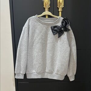 H&M kids Gray Sweatshirt with Black Bow